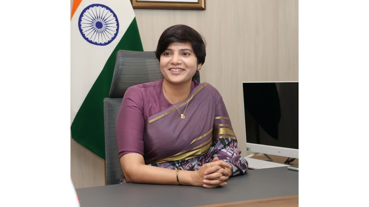 लोकशाही संघटनेचा ‘आयकॉनिक चेंज मेकर अवॉर्ड 2025’ आयएएस अधिकारी हरि चंदना यांना प्रदान -Pnn